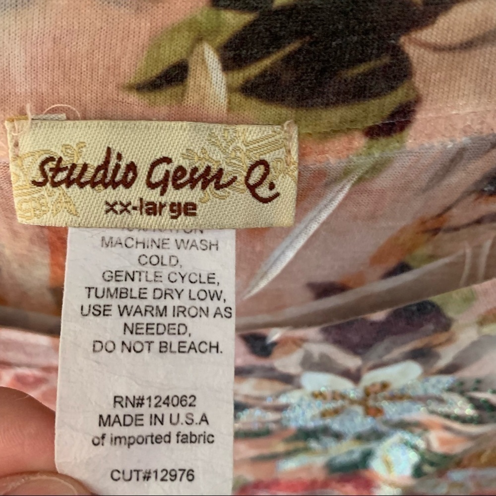 Studio Gem XXL Cream Red Floral Embellished Short Sleeve Top - Picture 4 of 5